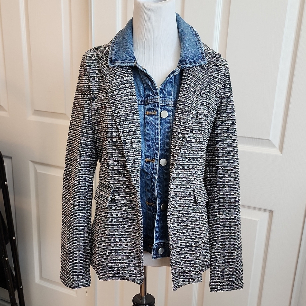 Stylish Black and White Blazer Women's Jacket With Jeans Detail